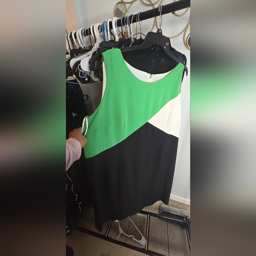 Kasper Vibrant Green and White Dress